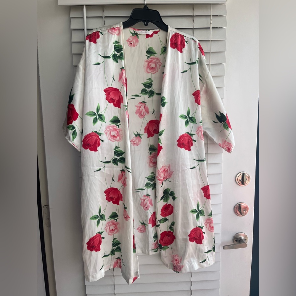 Rose Valentine's Day robe Secret Treasures